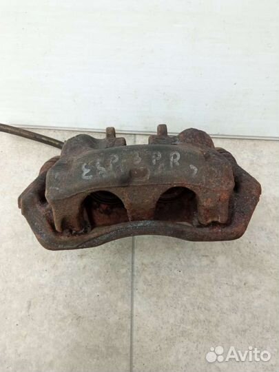 Суппорт тормозной передний правый Renault Espace 3