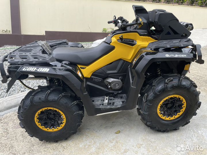 BRP Outlander 1000 XTR