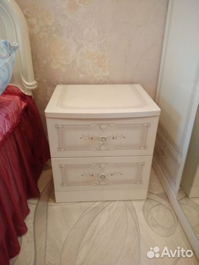 Спальный гарнитур