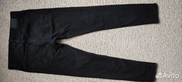 Джинсы Weekday