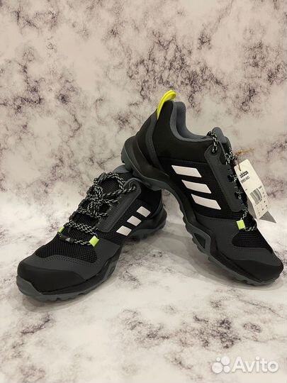 Новые Кроссовки Adidas