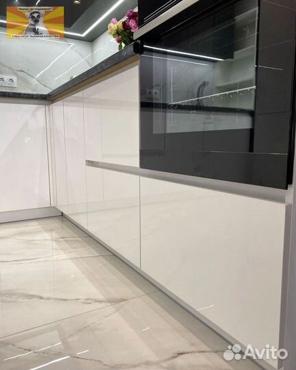 Кухонный гарнитур угловой