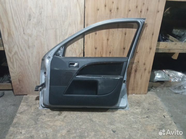 Передняя права дверь Ford Mondeo O 3 2003-2007