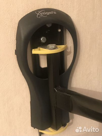 Кронштейн для телевизора поворотный Vogels
