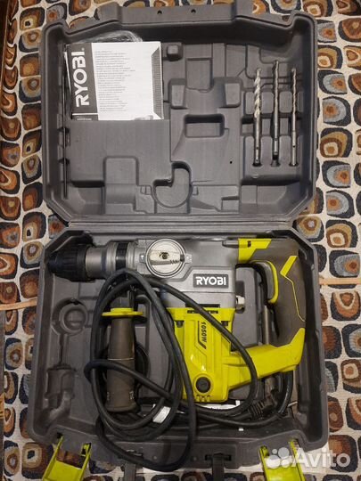 Монтажная пила.Аккумулятор aeg.Зарядка