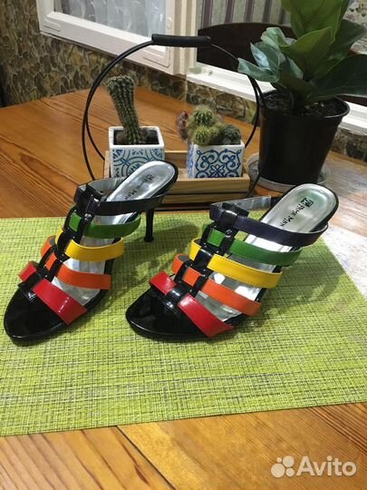 Туфли женские, расноцветные