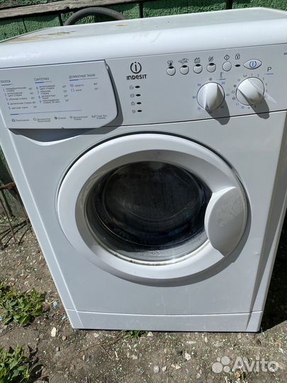 Продам машинку автомат б/у