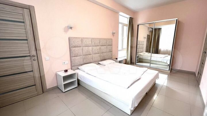 2-к. квартира, 60,5 м², 1/7 эт.