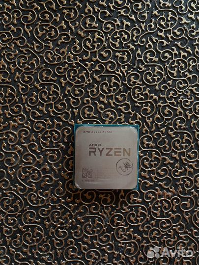 Процессор AMD Ryzen 7 1700