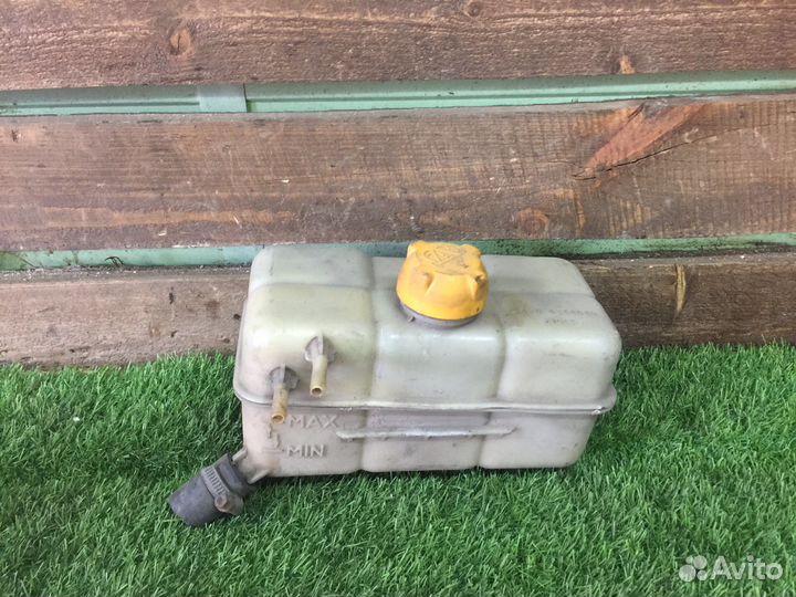 Расширительный бачок priora