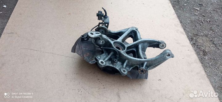 Peugeot 407 Кулак поворотный задний левый