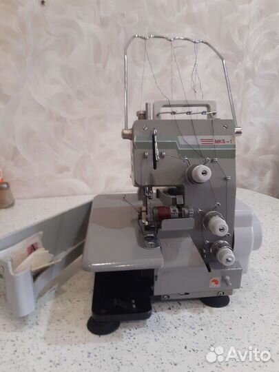 Оверлок для швейной машины