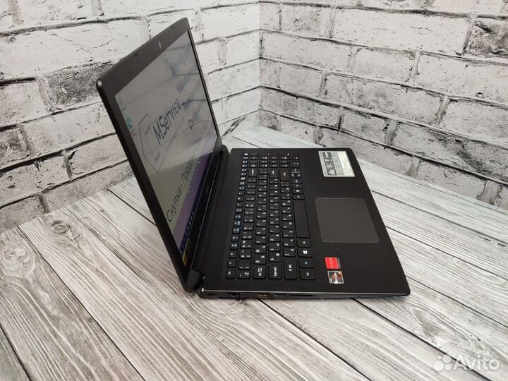 Игровой ноутбук Ryzen 3/AMD535/6Gb/240Gb/15.6