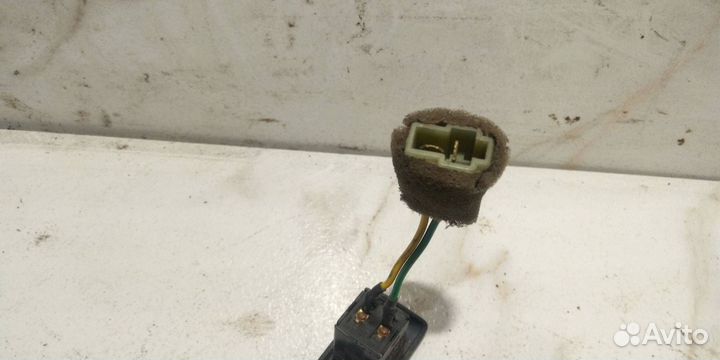 Кнопка открытия багажника Hyundai-Kia Lantra