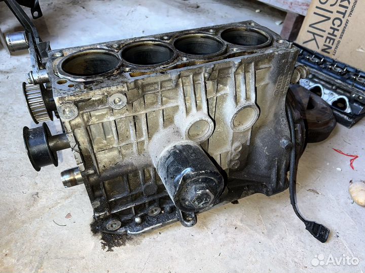 Блок цилиндров коленвал Golf 4