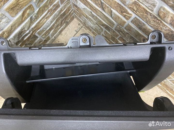 Бардачок Volvo Xc90 2 2.0 dizel 2017