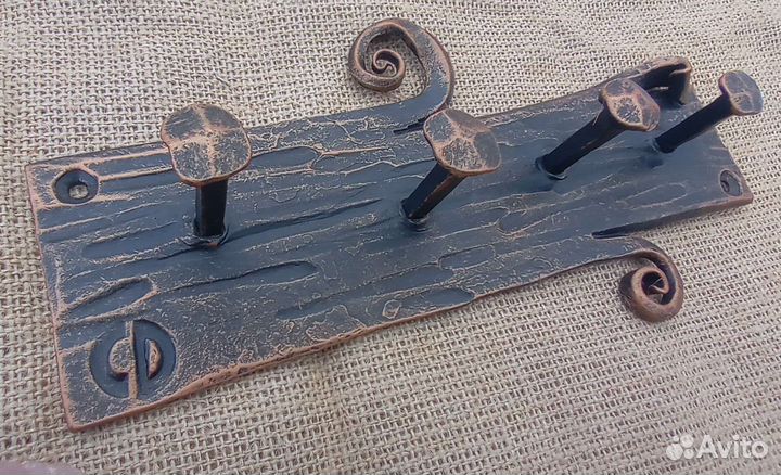 Кованая вешалка-ключница