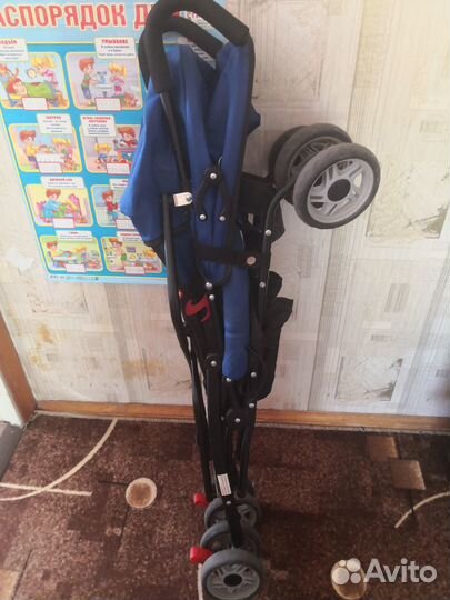 Прогулочная коляска трость