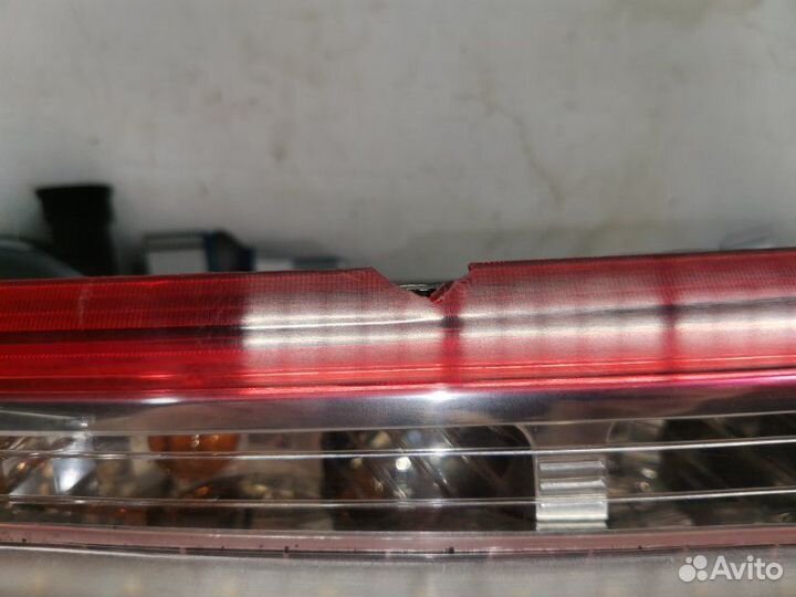 Фонарь задний правый Ford C-Max 1.8 qqdb 2008