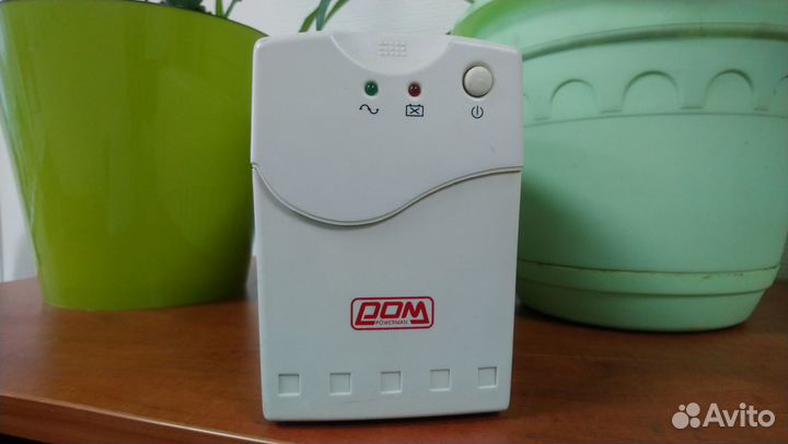 UPS блок бесперебойного питания для компьютеров