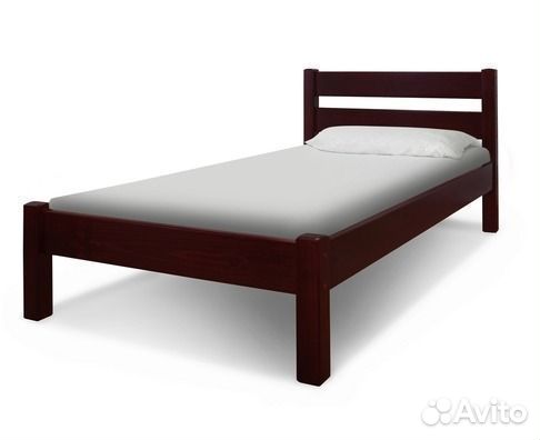 Кровать двуспальная массив