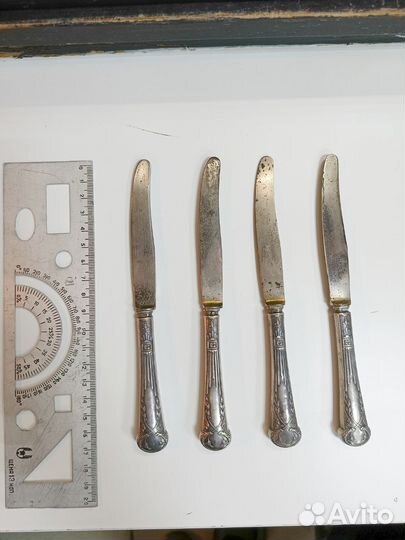 Серебряный нож