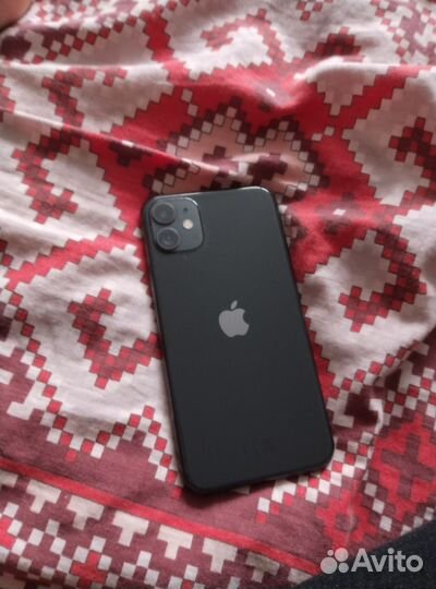 iPhone 11, 64 ГБ