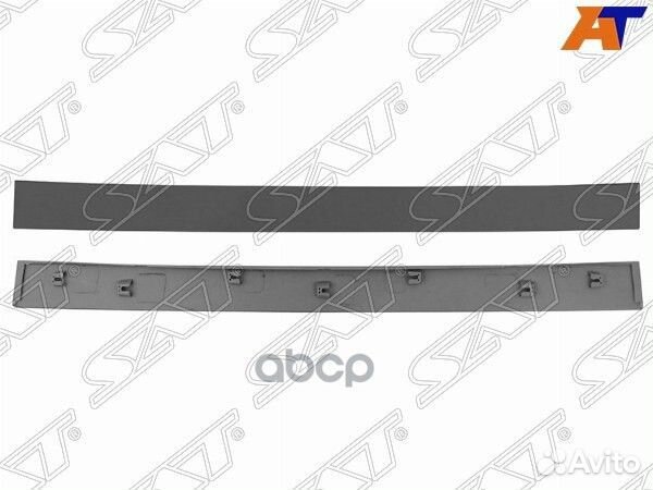 Накладка двери багажника mitsubishi outlander X