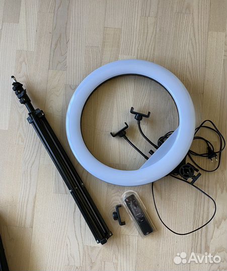 Селфи лампа со штативом 44