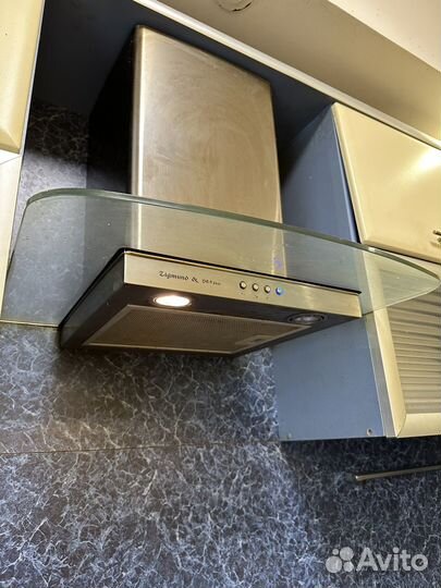 Вытяжка для кухни 60 см