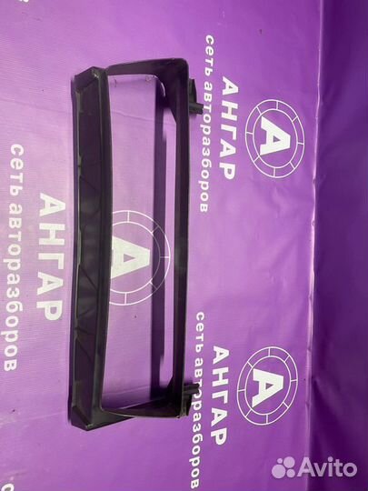 Дефлектор радиатора передний Volvo S40 B4164S3