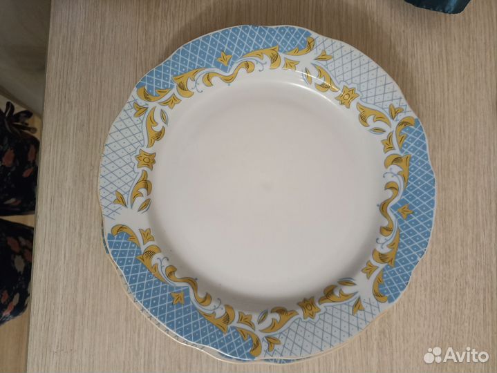 Комплект из сервиза Юбилейный Дулево