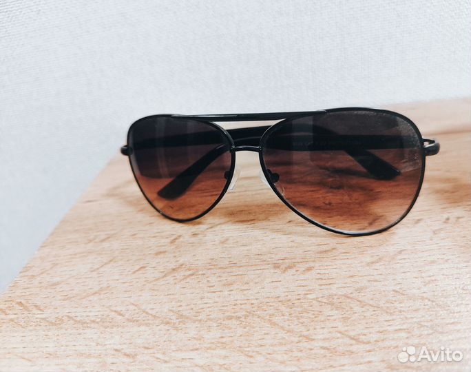 Солнцезащитные очки женские H&M