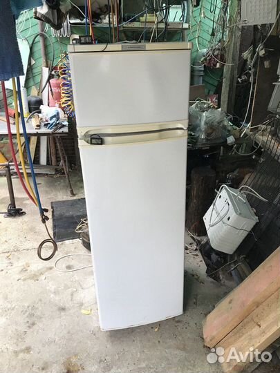 Холодильник бу