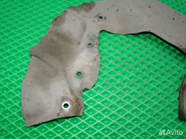 Пыльник тормозного диска передний правый BMW 7 E65