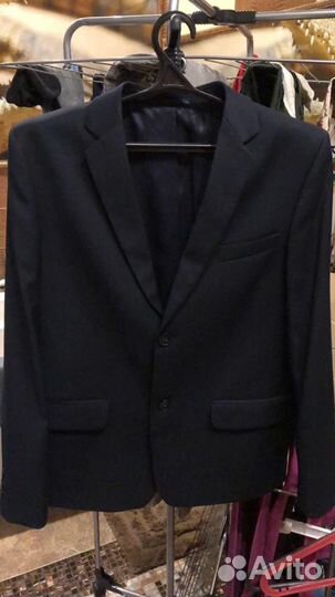 Костюм школьный новый