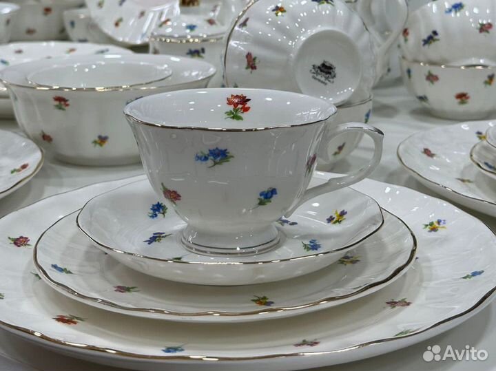 Столовый сервиз Полевые цветы 6 персон