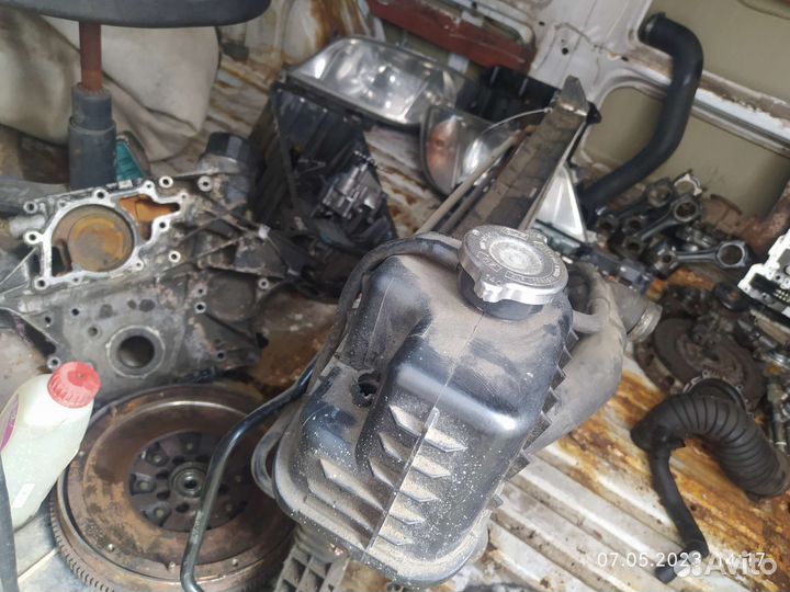 Запчасти на mercedes sprinter 903