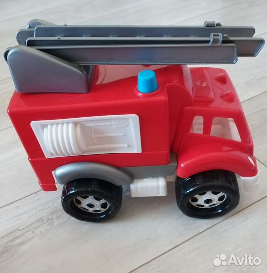 Игрушки для мальчика машины пакетом