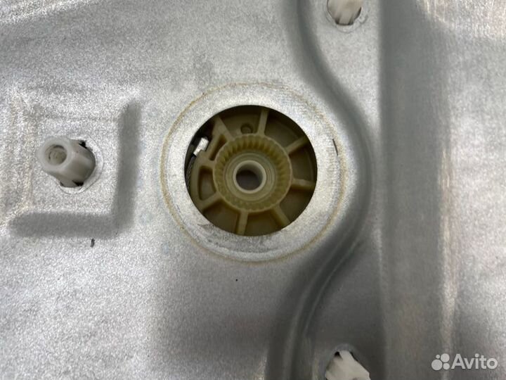 Стеклоподъемник передний правый Mercedes Ml W164