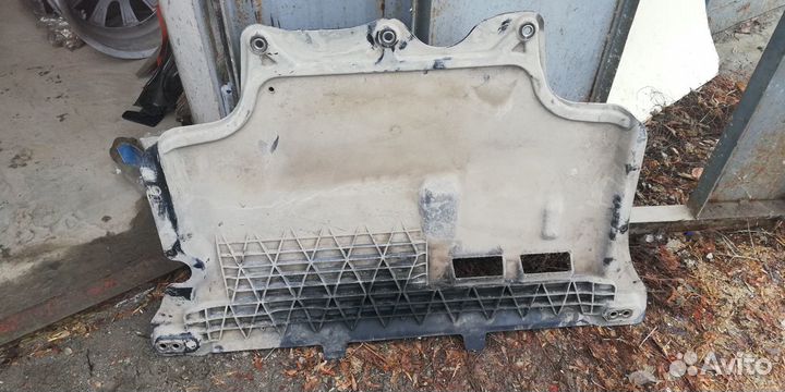 5QF825901B решетка VW Tiguan 2