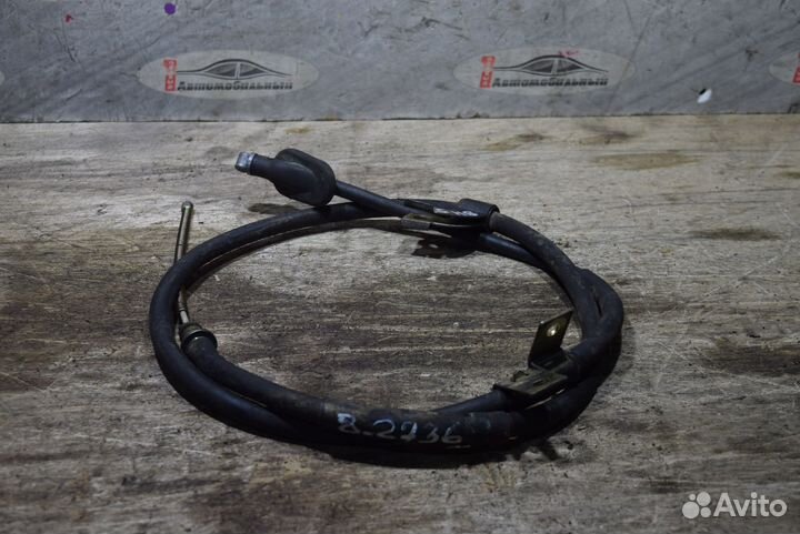 Тросик ручника право c Subaru Legacy BH5 EJ201