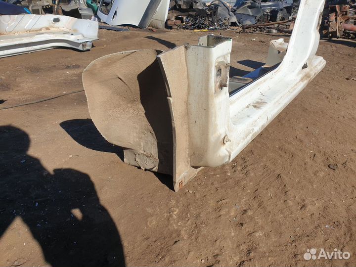 Порог левый со стойкой Renault Sandero 1 Сандеро