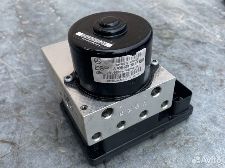 Блок ABS W209 CLK W203