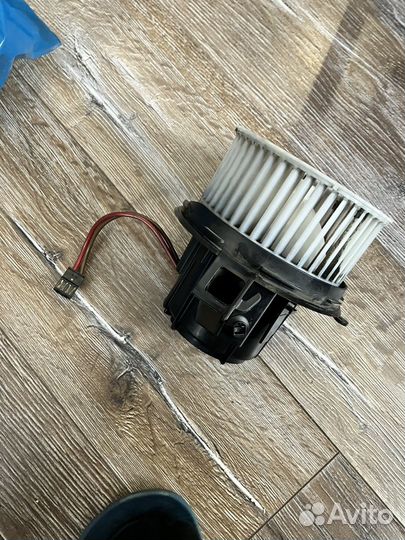 Вентилятор отопителя Мерседес Е200, W212, W204