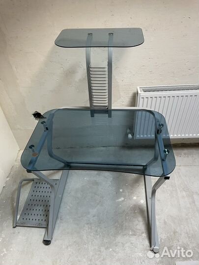 Компьютерный стул стеклянный