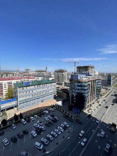 Своб. планировка, 70 м², 14/20 эт.