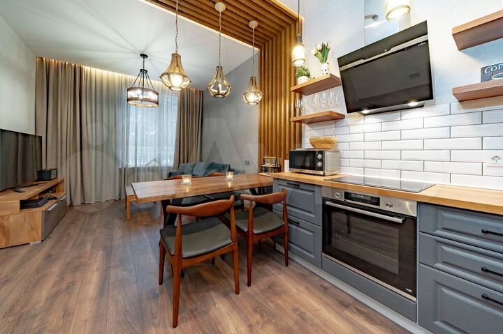 2-к. квартира, 66 м², 2/5 эт.