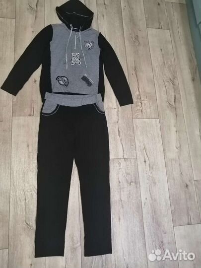 Спортивный костюм Турция 46 размер