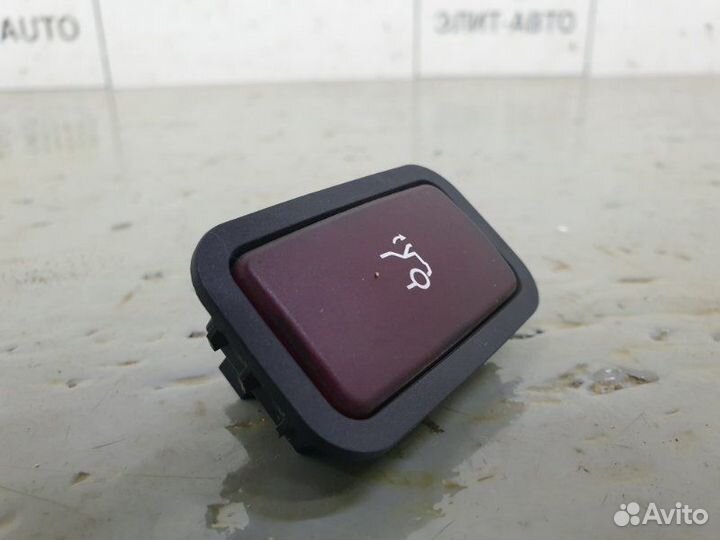 Кнопка закрывания багажника Mercedes S-Class W221